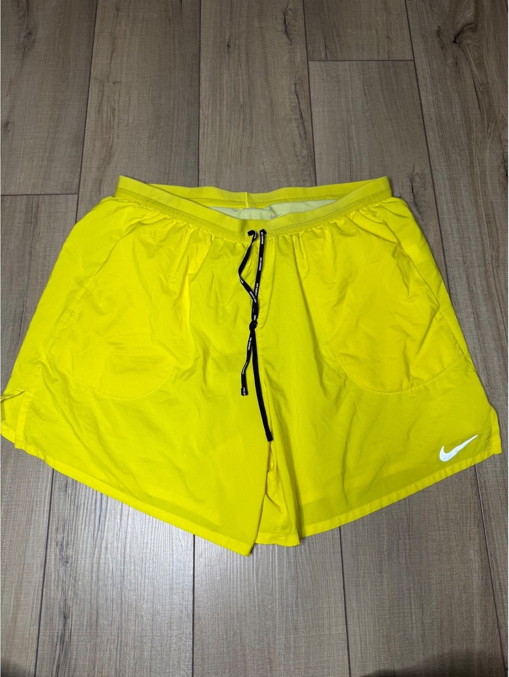 Nike Dri-FIT Men’s XL Running Shorts Volt Neon Yellow 5” Lined Reflective